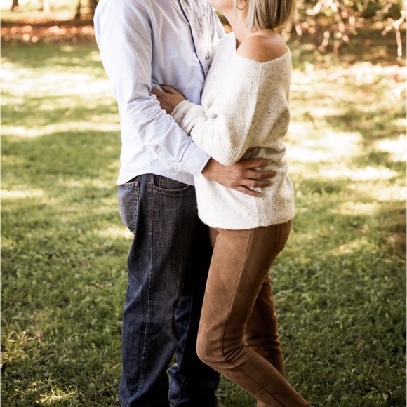 Super comfy, these are faux suede ❤️ - Picture 2 of 5